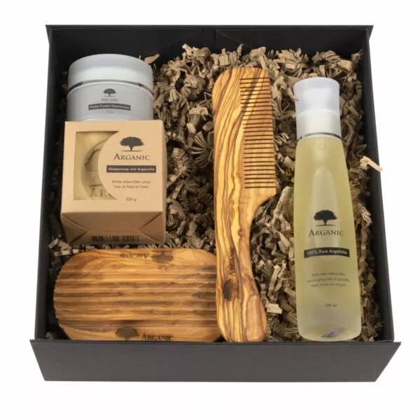 Haar cadeaupakket in doos